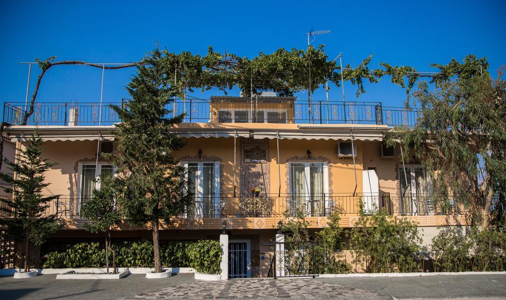 Golden Sun Rooms Pyrgi Thermis Exterior photo